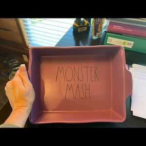 Rae Dunn Baking Dish